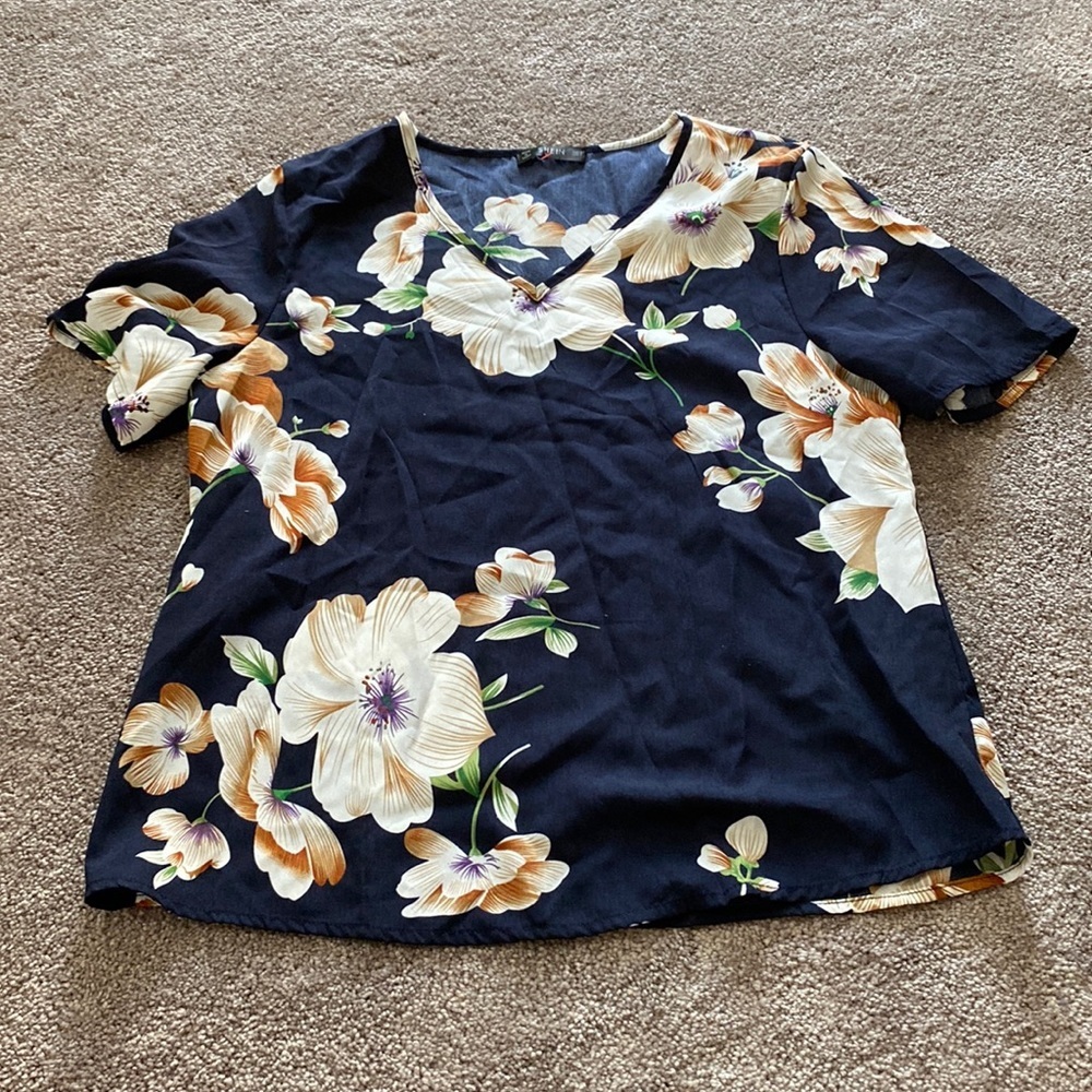Shein Floral Blouse Navy Cream Short Sleeve V Neck Casual Top SIZE S